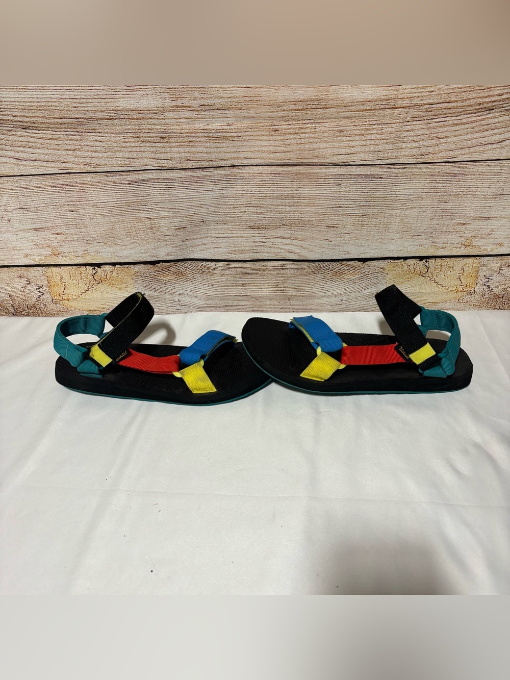 Teva Original Universal Sandals Men’s Size 10 Multicolor Sport Outdoor